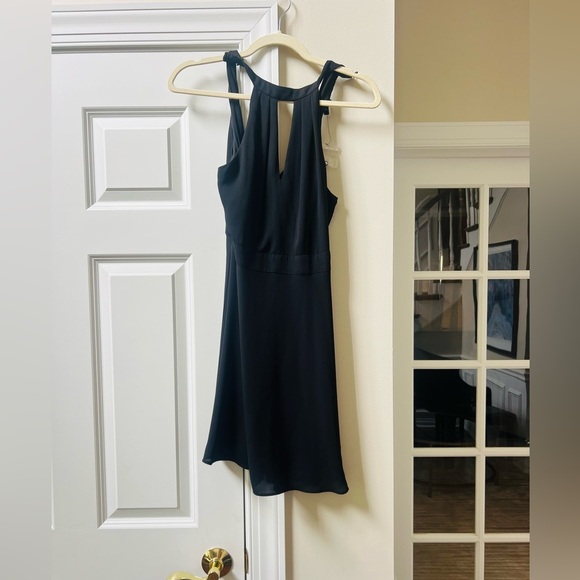 Express size 2 Elegant Black Sleeveless Dress - Picture 1 of 4